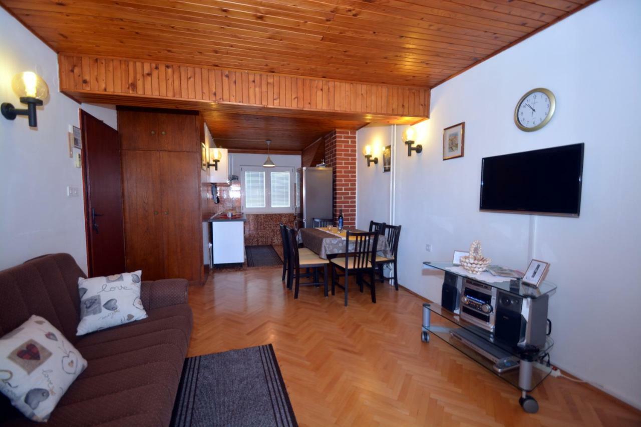 Apartment Mimica-Croatia , Omis , Center Exteriör bild